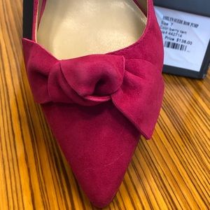 Ann Taylor Suede BowPump